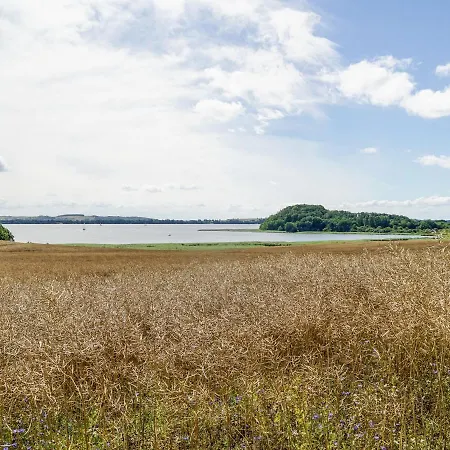 בית נופש Gut Glueck *